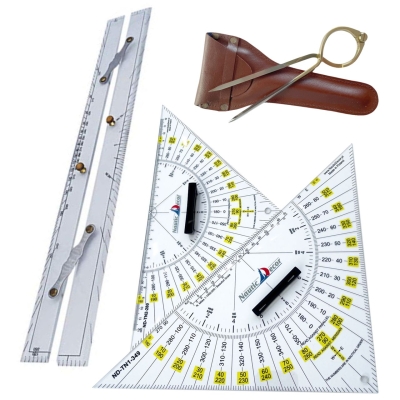 Zestaw TRÓJKĄTY NAWIGACYJNE 2szt Nautical triangles 28 i 35 cm PRODUKT POLSKI NauticDecor certyfikat Urzędu Miar i Wag PRZENOŚNIK Nawigacyjny